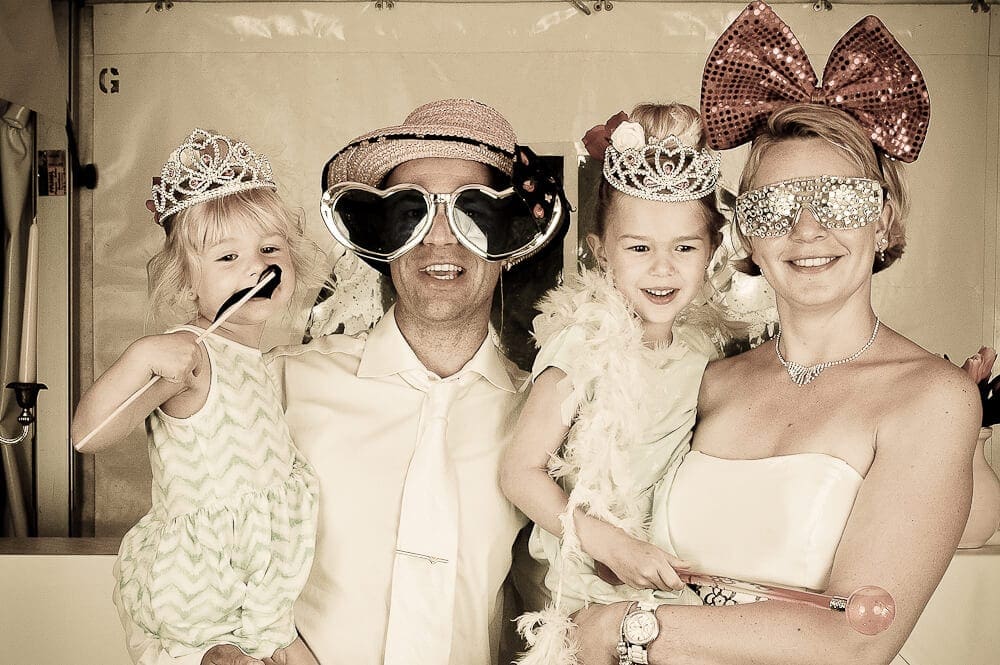 Fun family photography in a Munich photo studio with colorful costumes and accessories. Perfect for creative photoshoots and special memories.